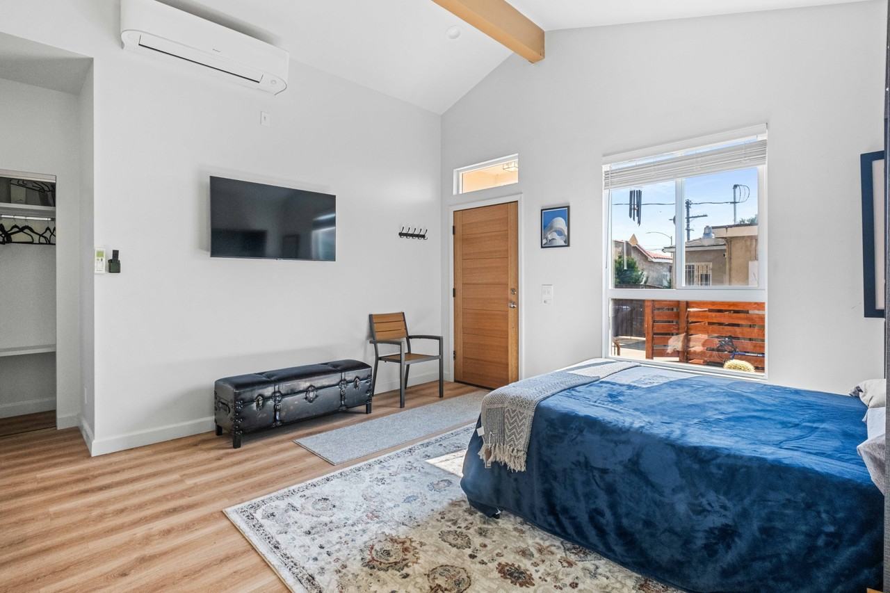 4007 W 60th St #1 - Photo 6 of 14