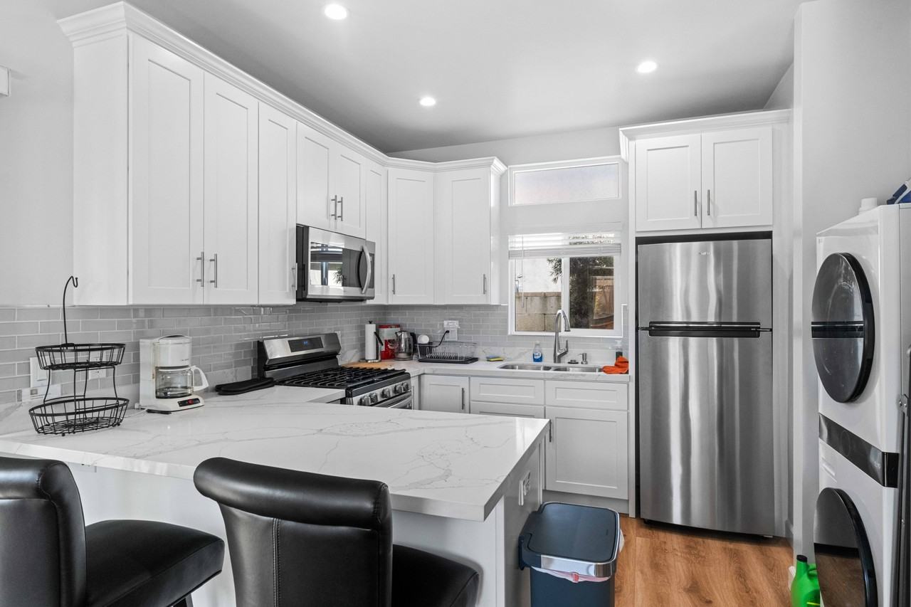 4007 W 60th St #1 - Photo 7 of 14