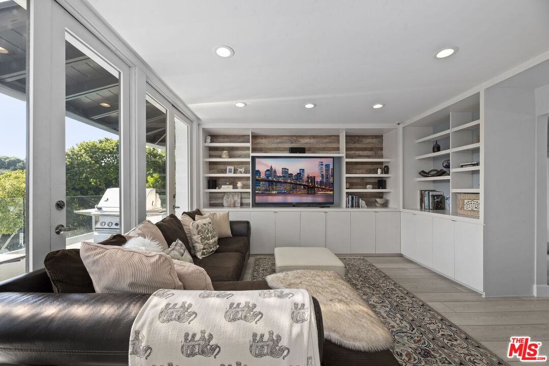 641 Walther Way #1 - Photo 6 of 35