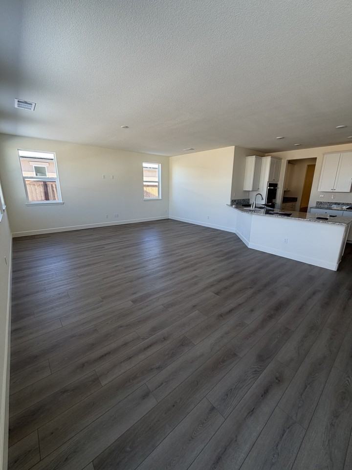 7981 Desert Sapling Dr #1 - Photo 5 of 16