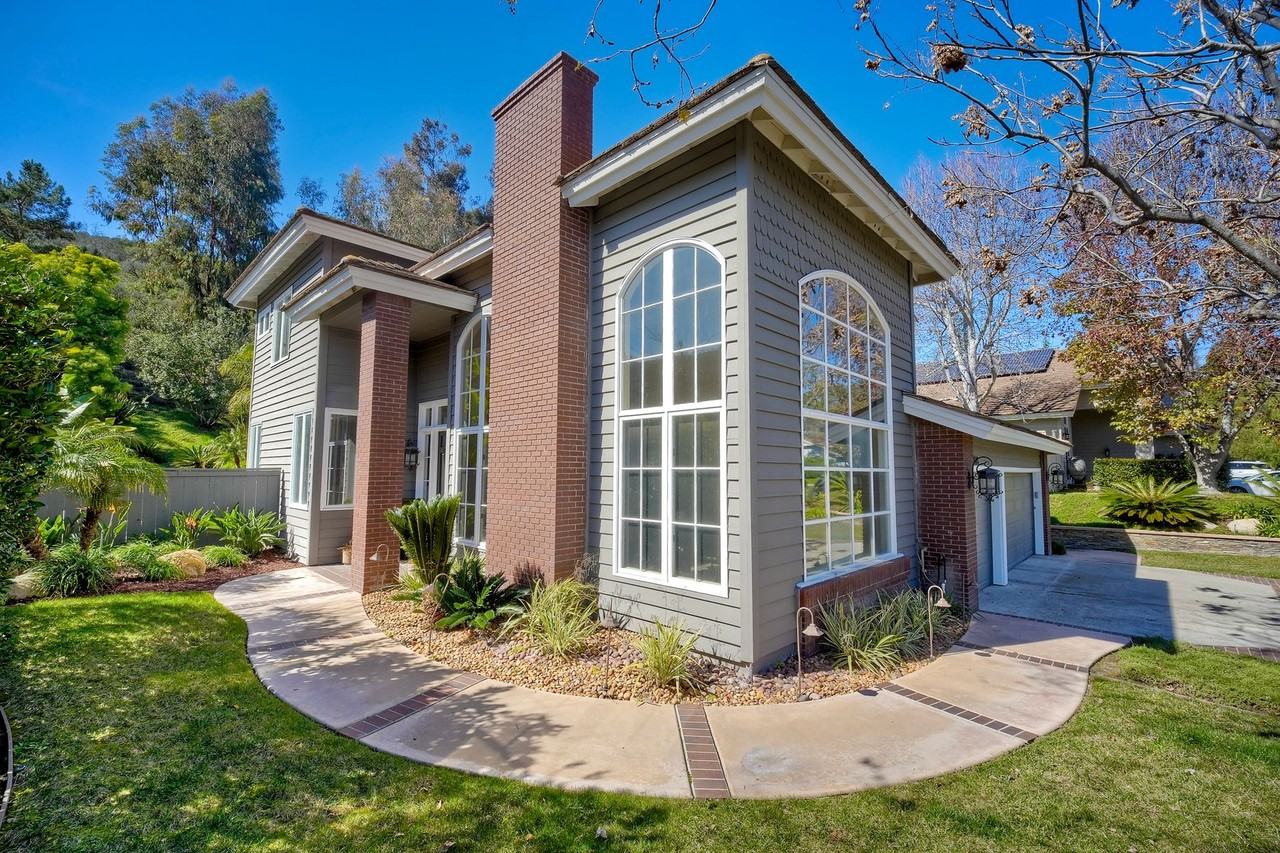 1856 Sienna Canyon Dr #1 - Photo 5 of 44