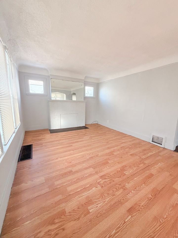 14600 Strathmoor St #1 - Photo 3 of 14