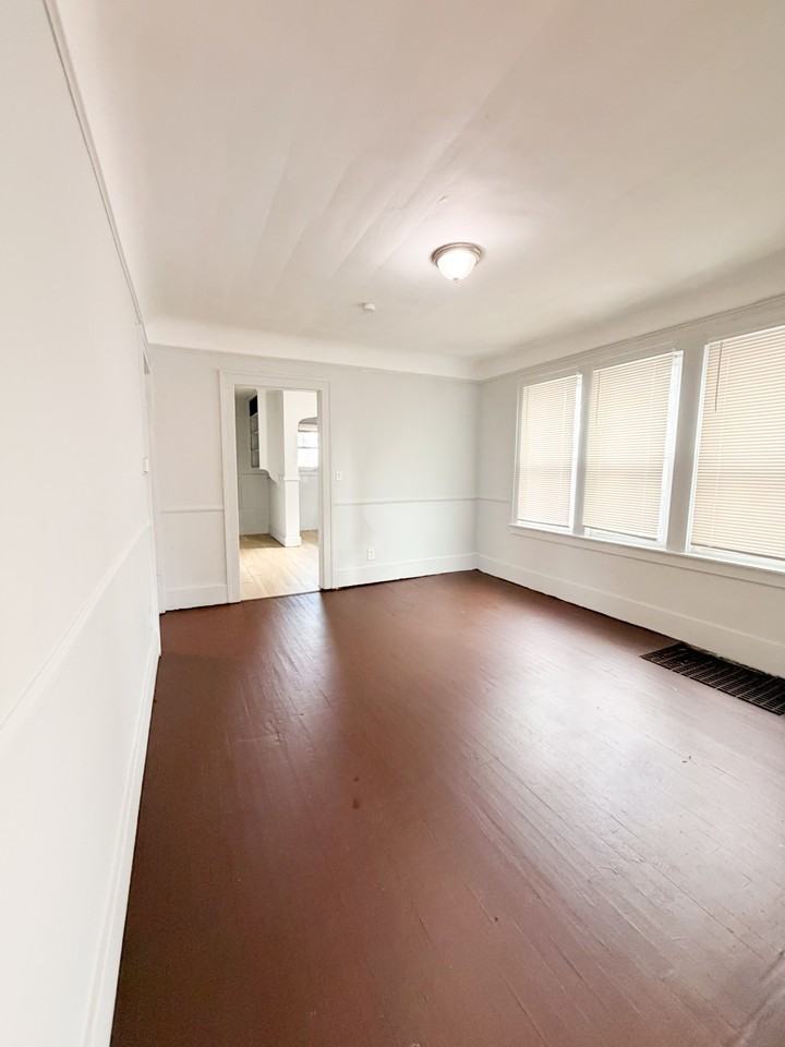 14600 Strathmoor St #1 - Photo 4 of 14