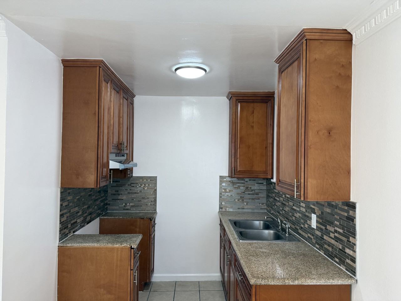 448 - 450 S Catalina St - Photo 6 of 14