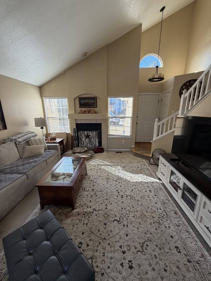 4268 Stoneridge Dr #1 - Photo 4 of 31