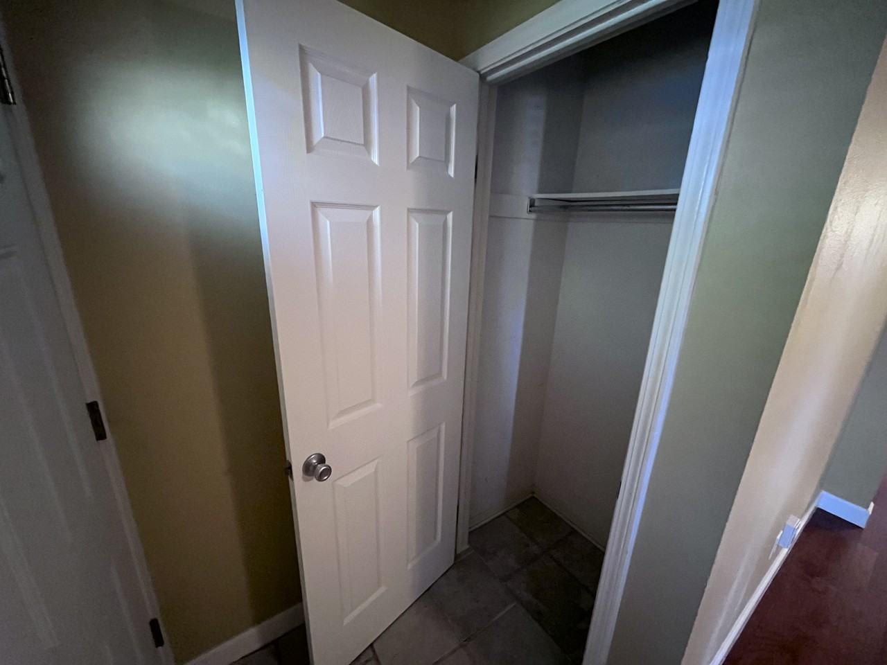 188 Meadowick Dr #1 - Photo 4 of 20