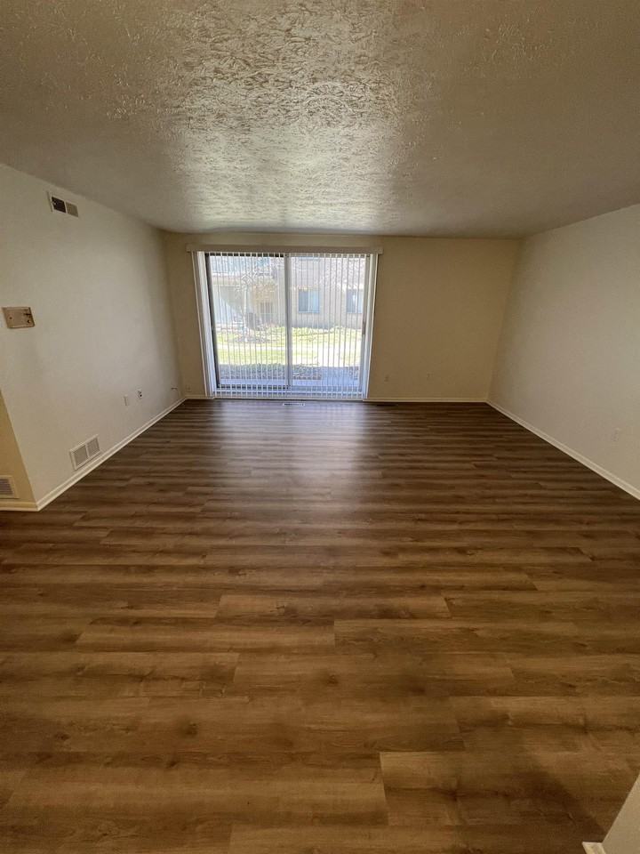 Randall House Apartments - Photo 5 of 12