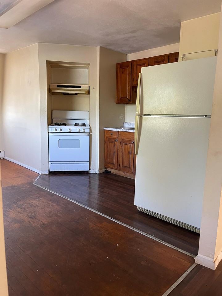 1625 Main Street - Photo 4 of 8