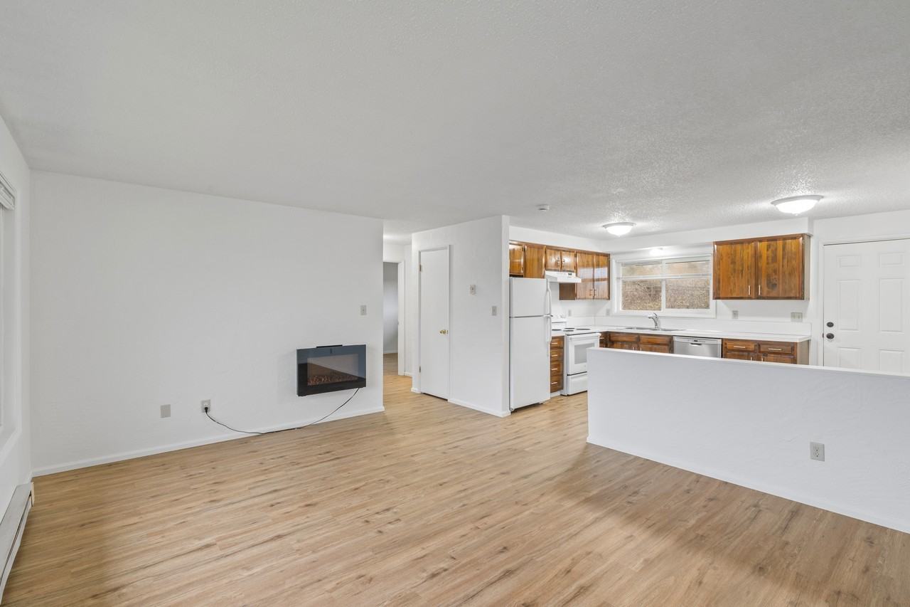 1200 West Huntley Street - Photo 2 of 16