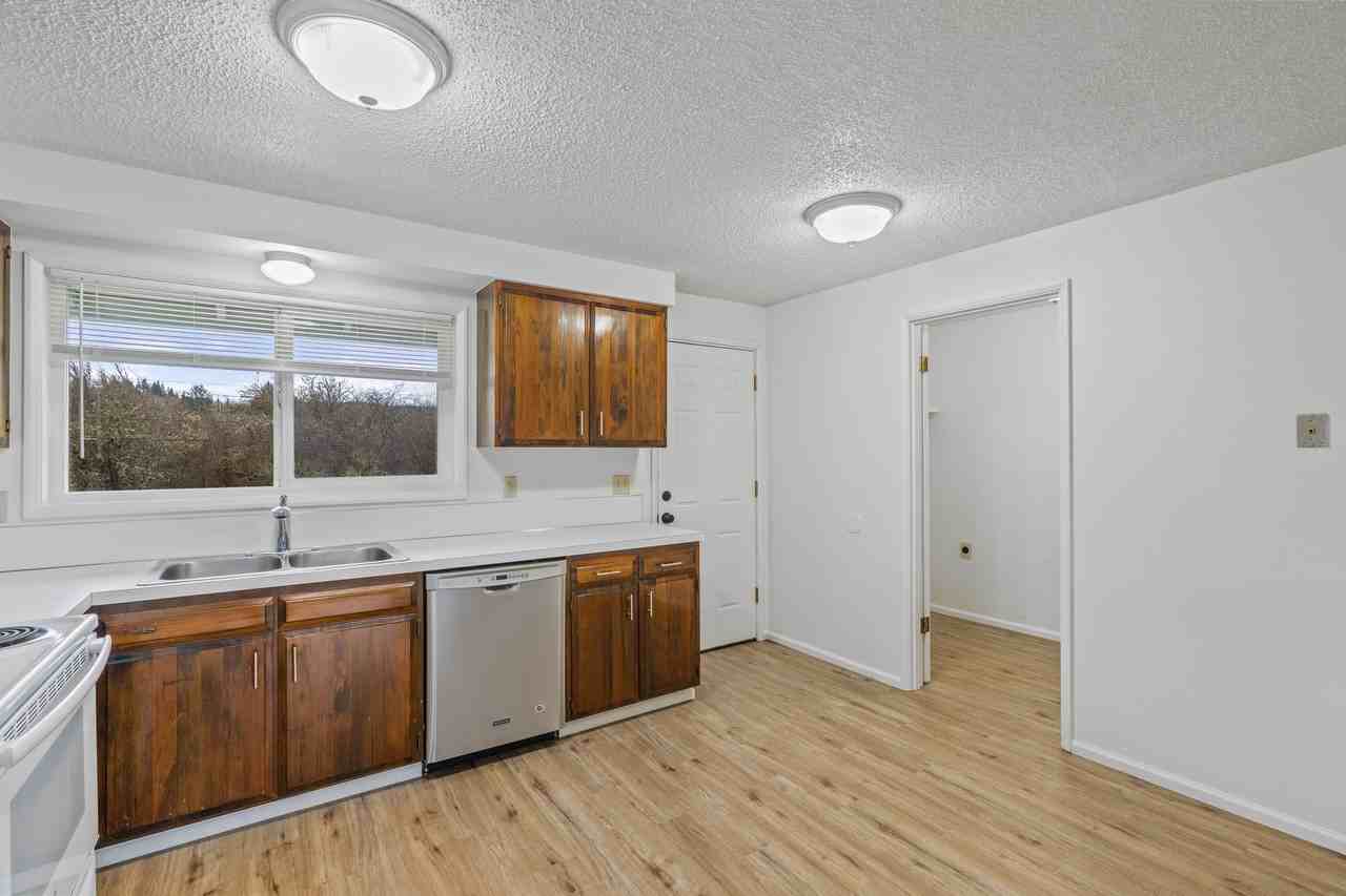 1200 West Huntley Street - Photo 5 of 16