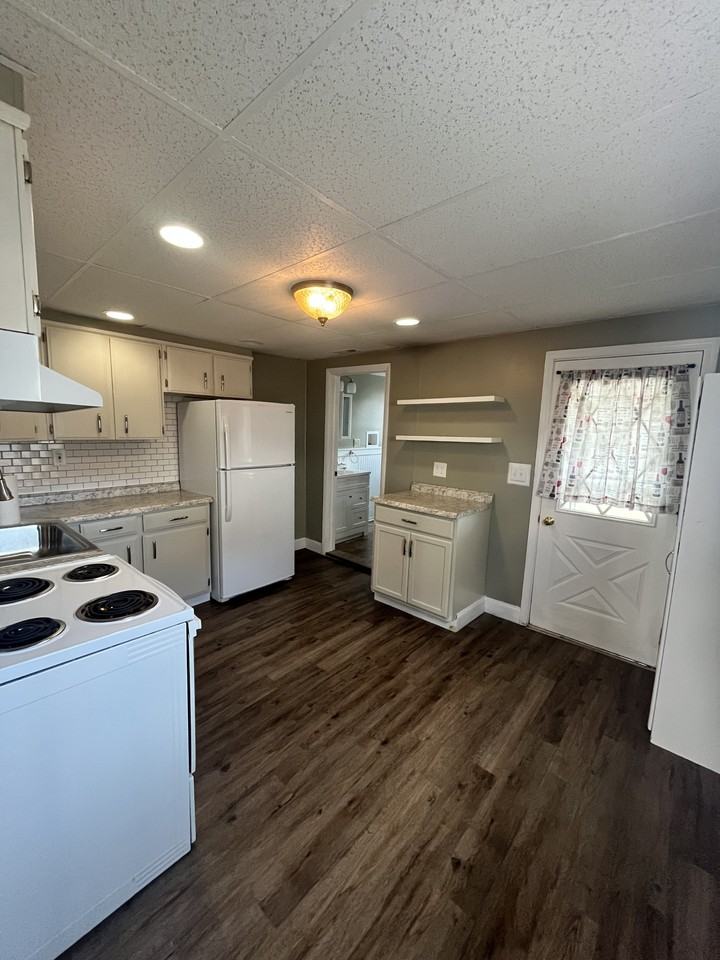 6 New Sullivan Street - Photo 3 of 16