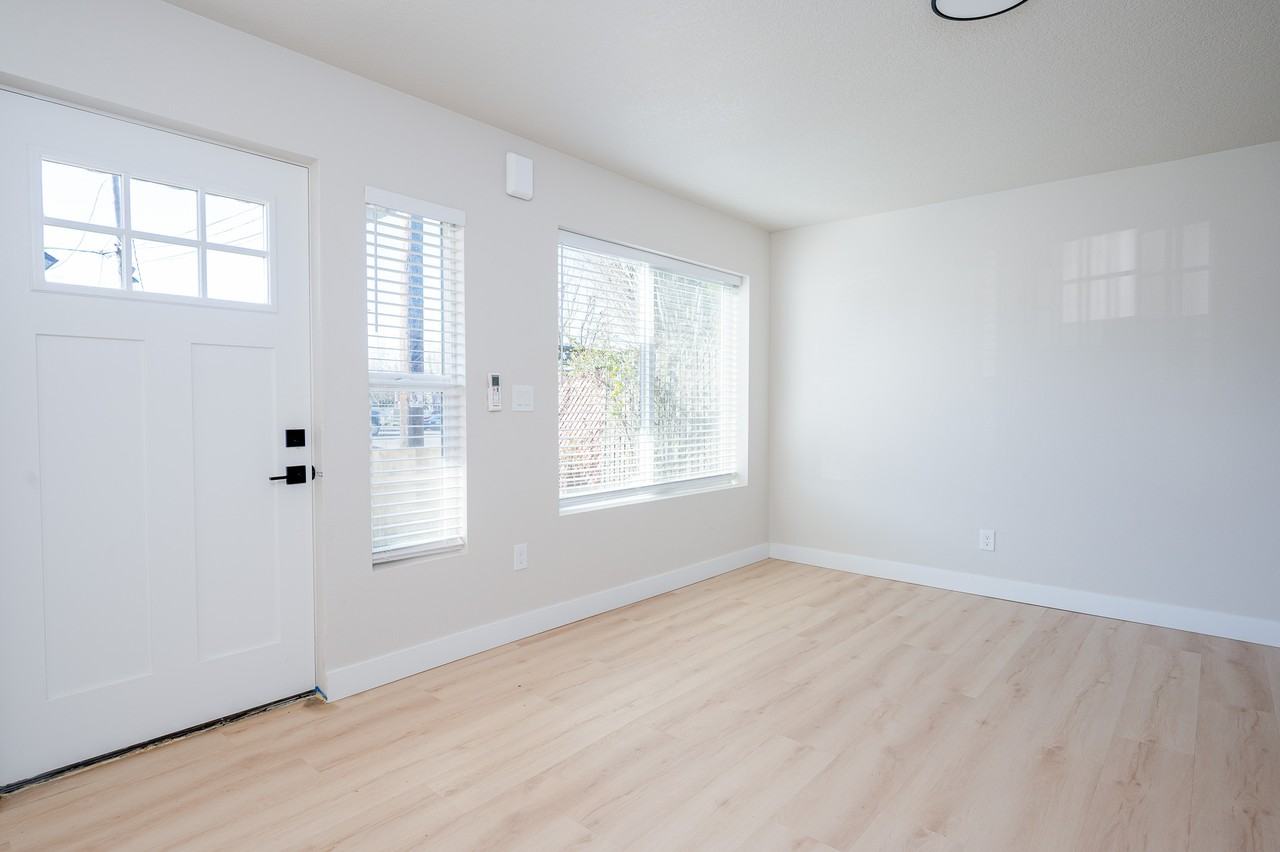 7416 N Albina Ave #7416 - Photo 4 of 13