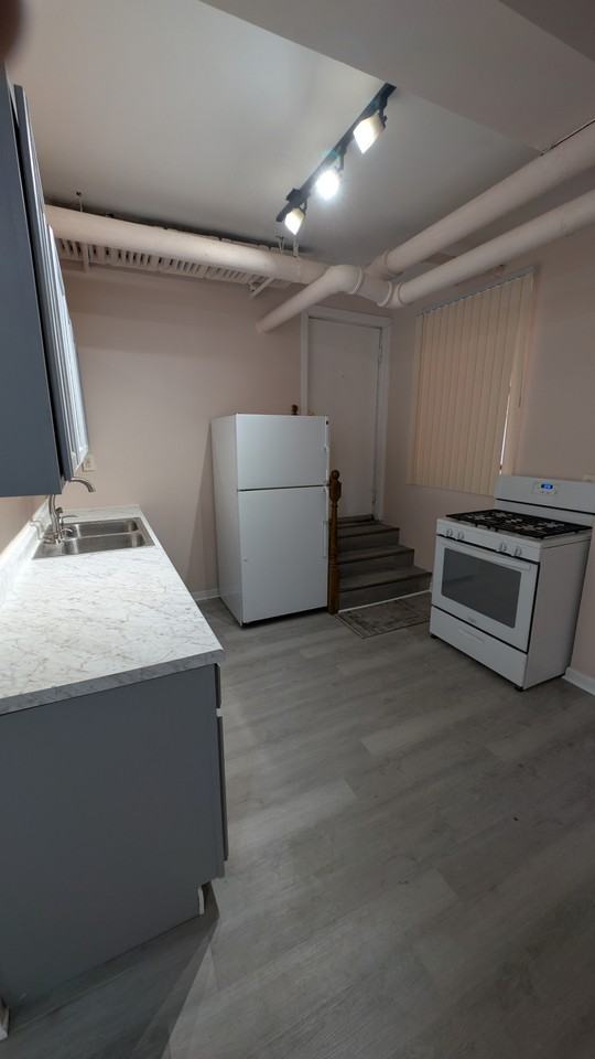 5459 South Everett Avenue - Photo 2 of 9