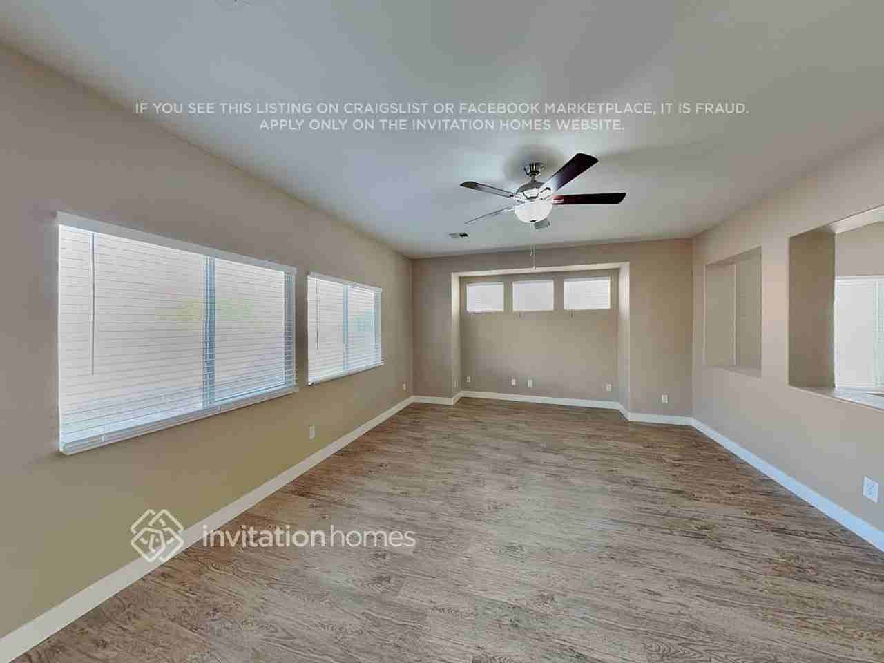 1204 Bistro Bay Ave - Photo 6 of 21