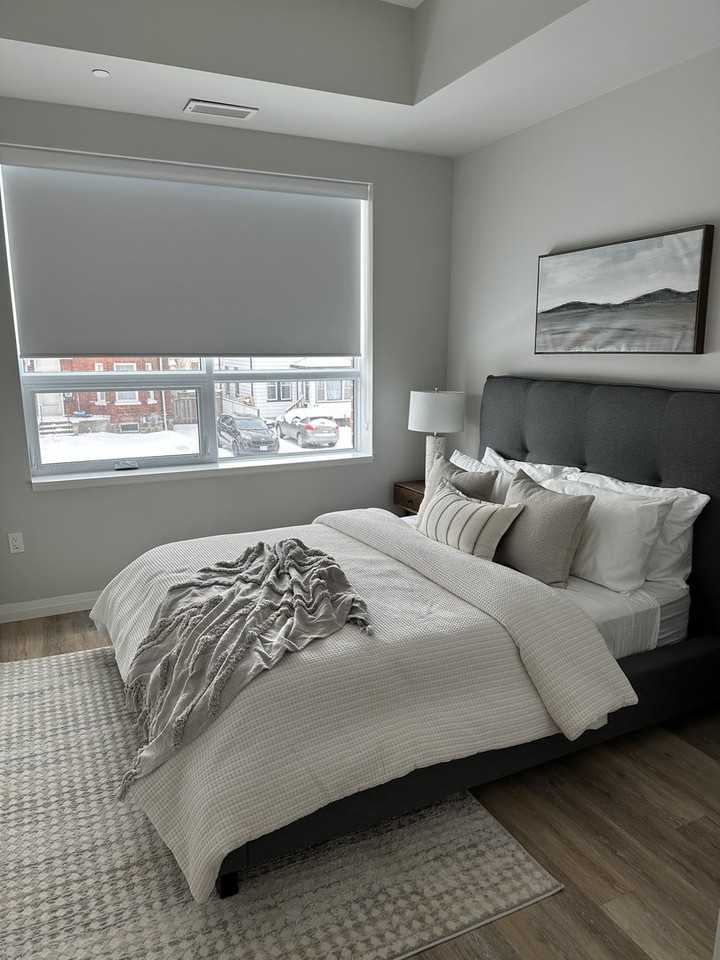 245 Drew St - Photo 3 of 9