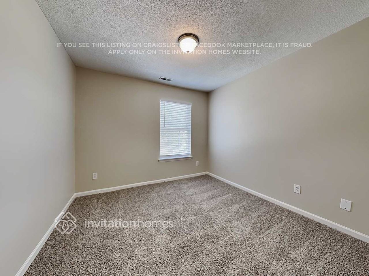10810 Azure Valley Pl - Photo 4 of 8