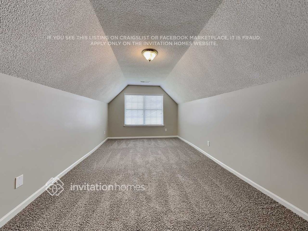 10810 Azure Valley Pl - Photo 6 of 8