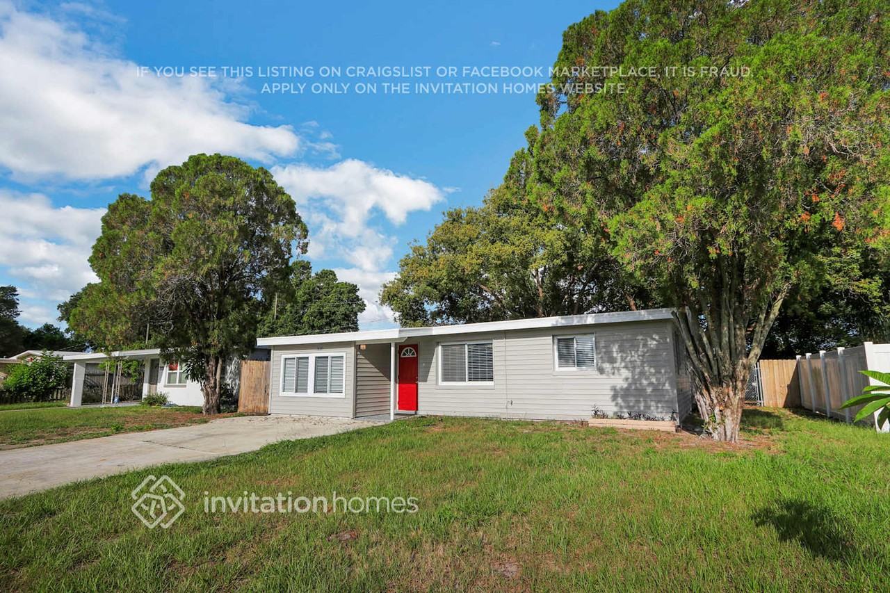 11630 106th St - Photo 2 of 19