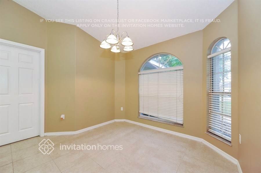 8008 55th St E - Photo 3 of 15