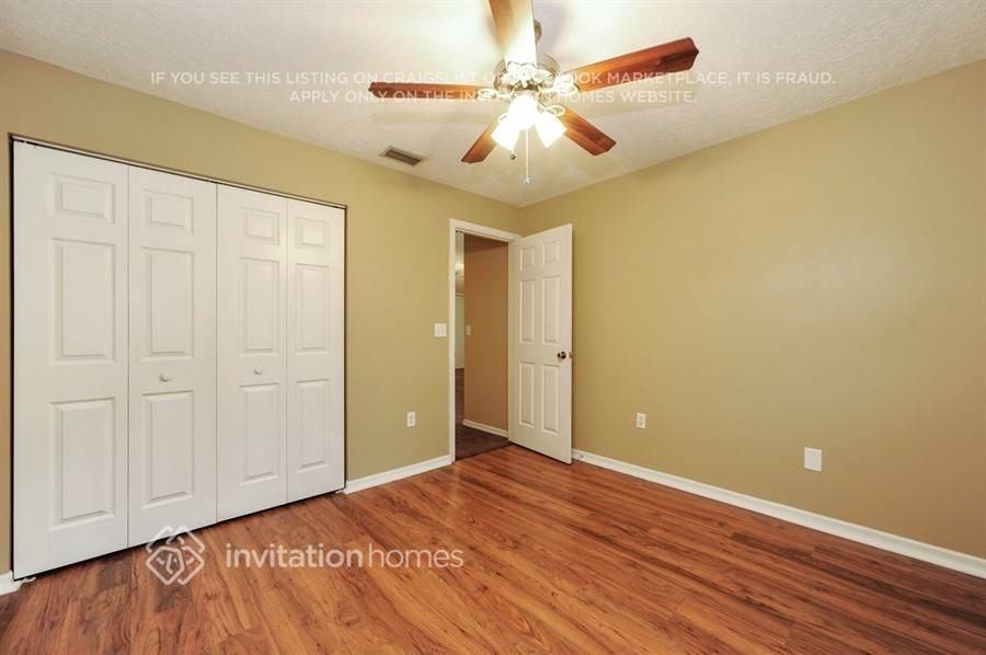 8008 55th St E - Photo 7 of 15