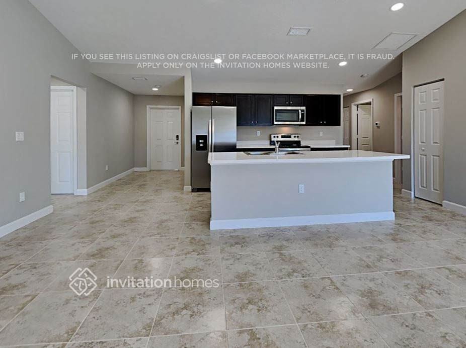 708 Bremerhaven St Nw - Photo 3 of 13