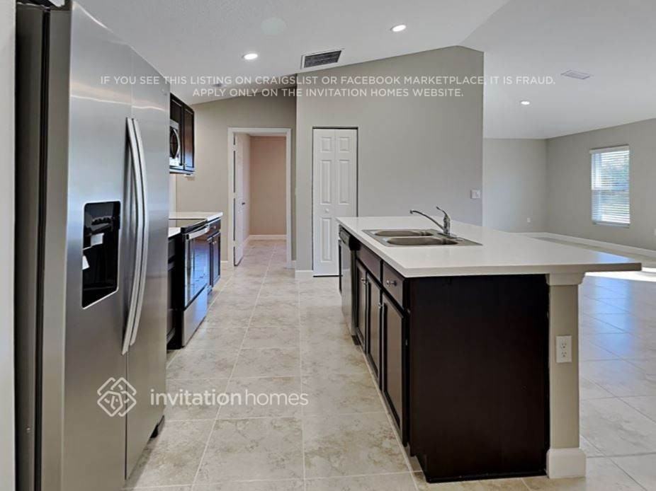 708 Bremerhaven St Nw - Photo 5 of 13