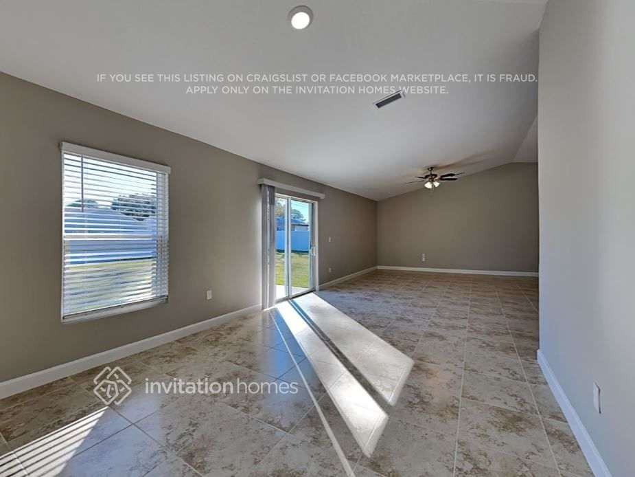 708 Bremerhaven St Nw - Photo 6 of 13