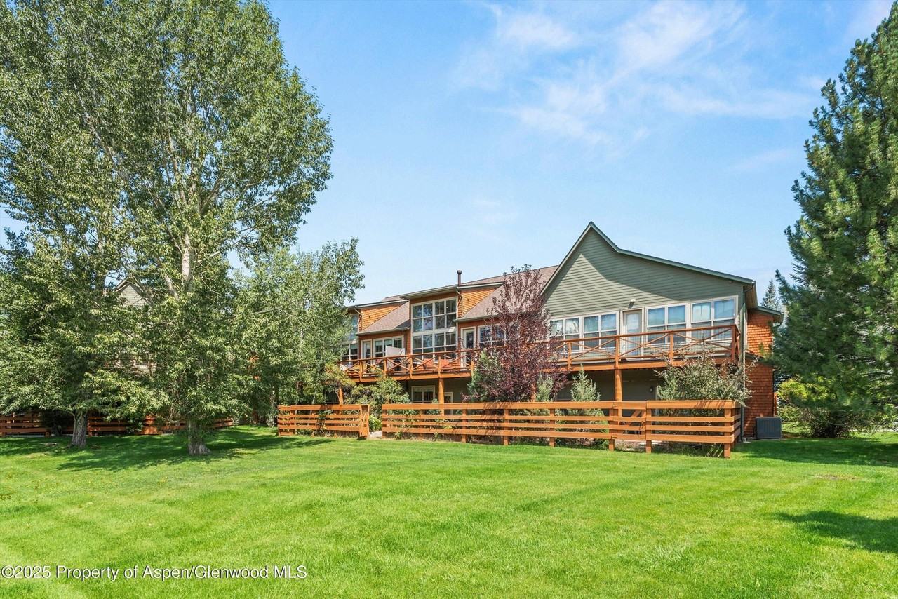 412 E Jody Rd - Photo 3 of 35