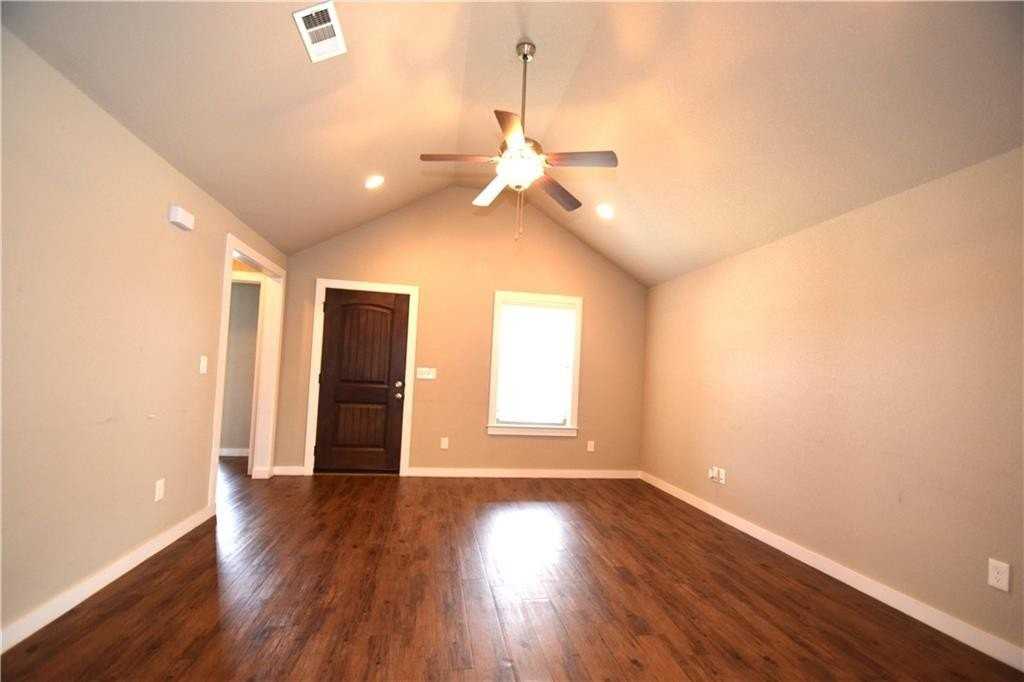 710 Sw Willowpoint Rd - Photo 4 of 18