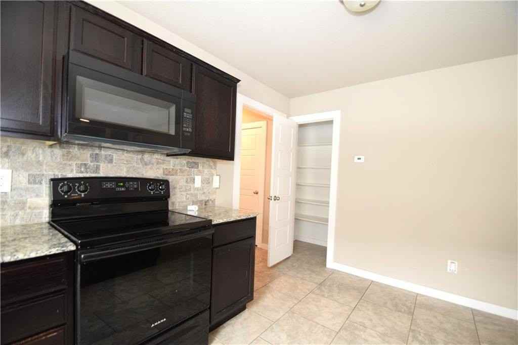 710 Sw Willowpoint Rd - Photo 7 of 18