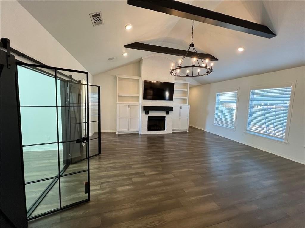 819 Malbec Rd - Photo 2 of 30