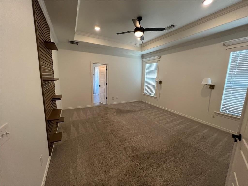 819 Malbec Rd - Photo 6 of 30