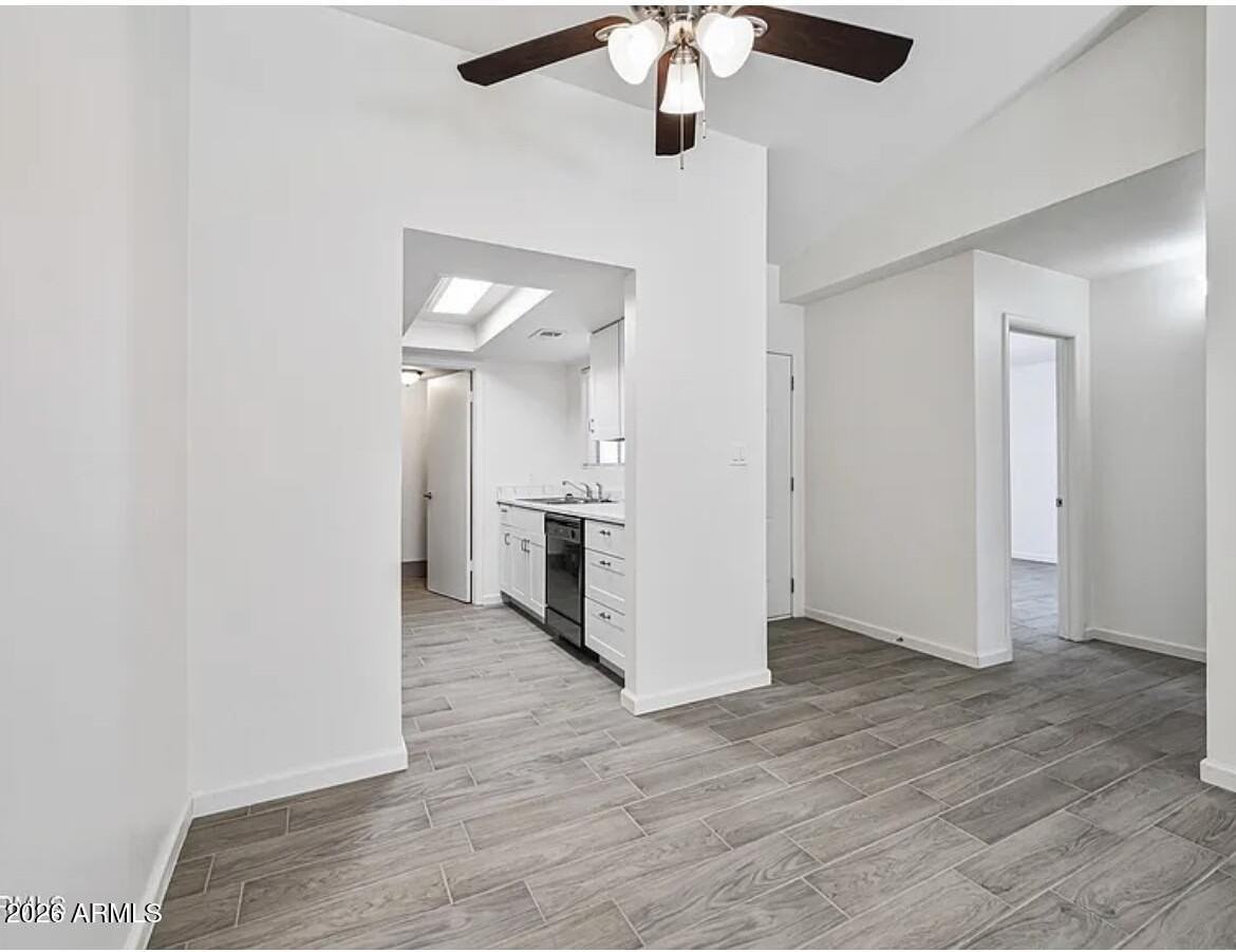 619 S Pioneer - Photo 2 of 4