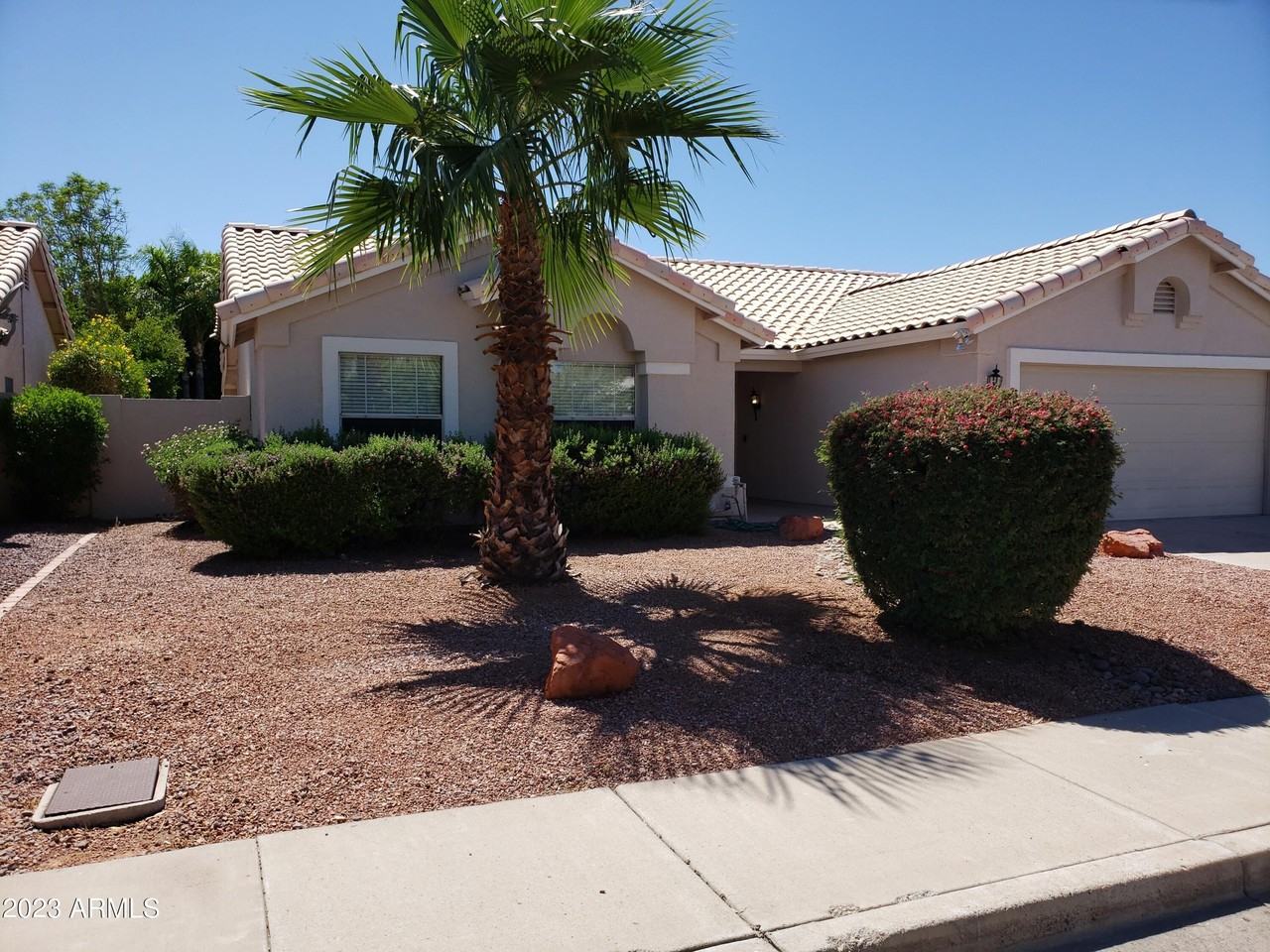 20222 N 61st Ave - Photo 4 of 45