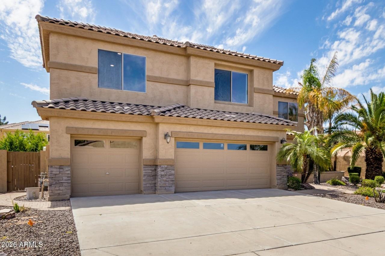 2302 S Canfield - Photo 3 of 46