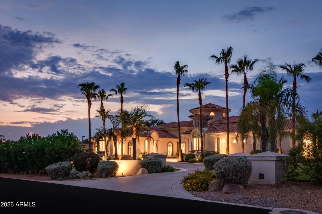 10754 E Laurel Ln - Photo 2 of 37