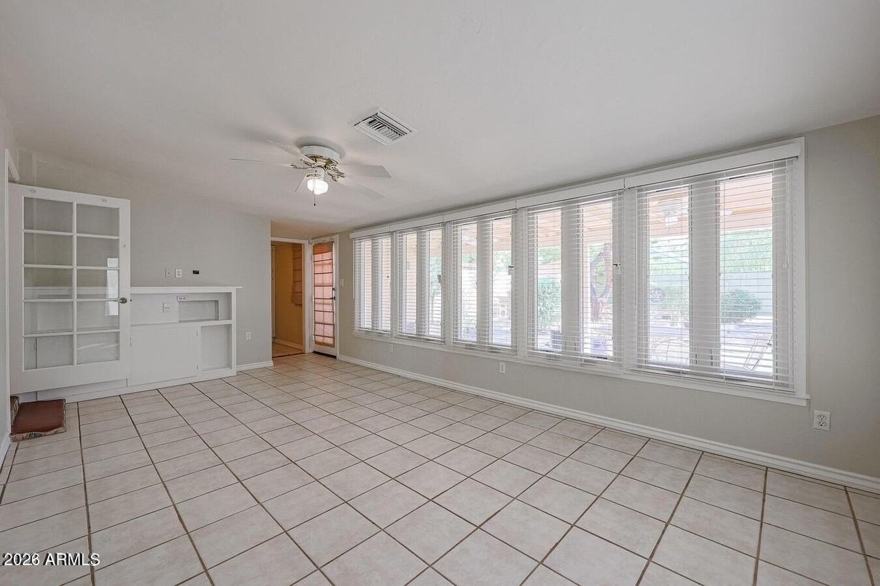 57 W Lewis Ave - Photo 6 of 16