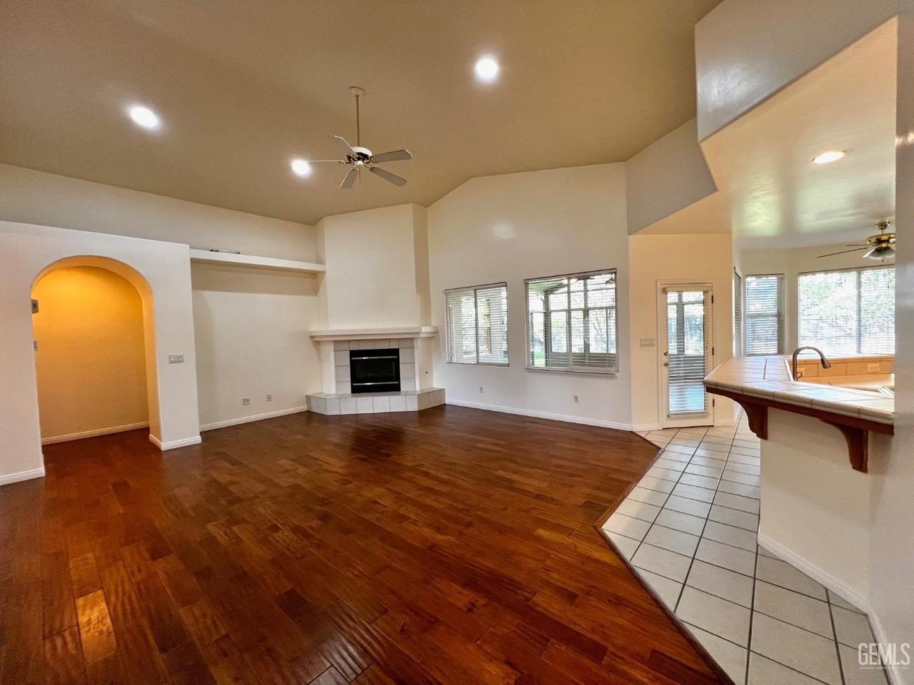 11116 Southwales Ct - Photo 4 of 29