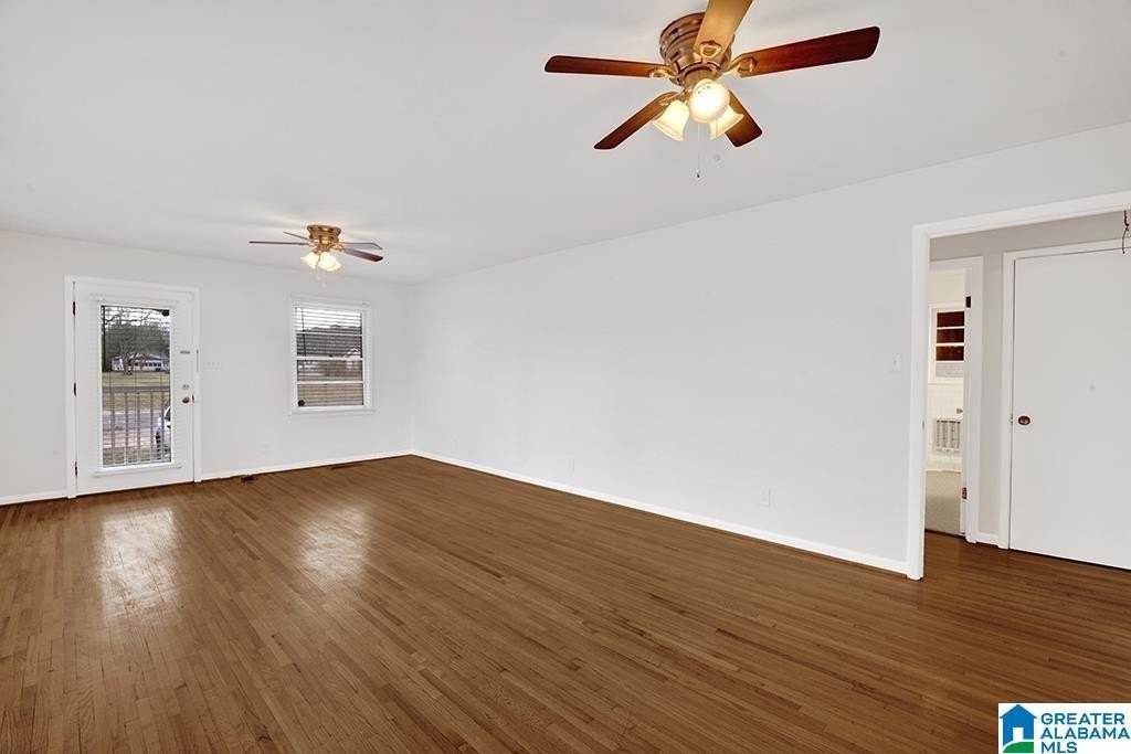 126 E Jones Ct - Photo 5 of 35