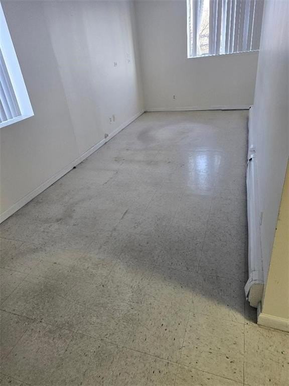 9715 Avenue L - Photo 7 of 10