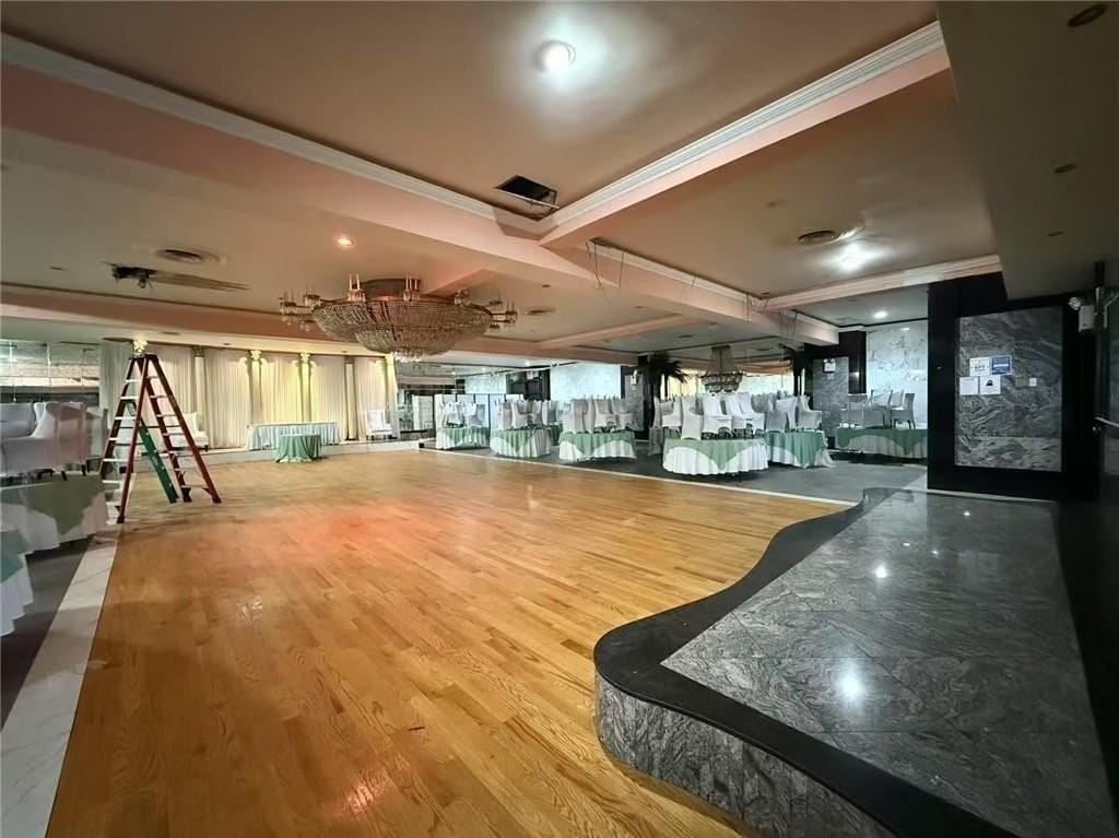 59 Avenue U - Photo 5 of 7