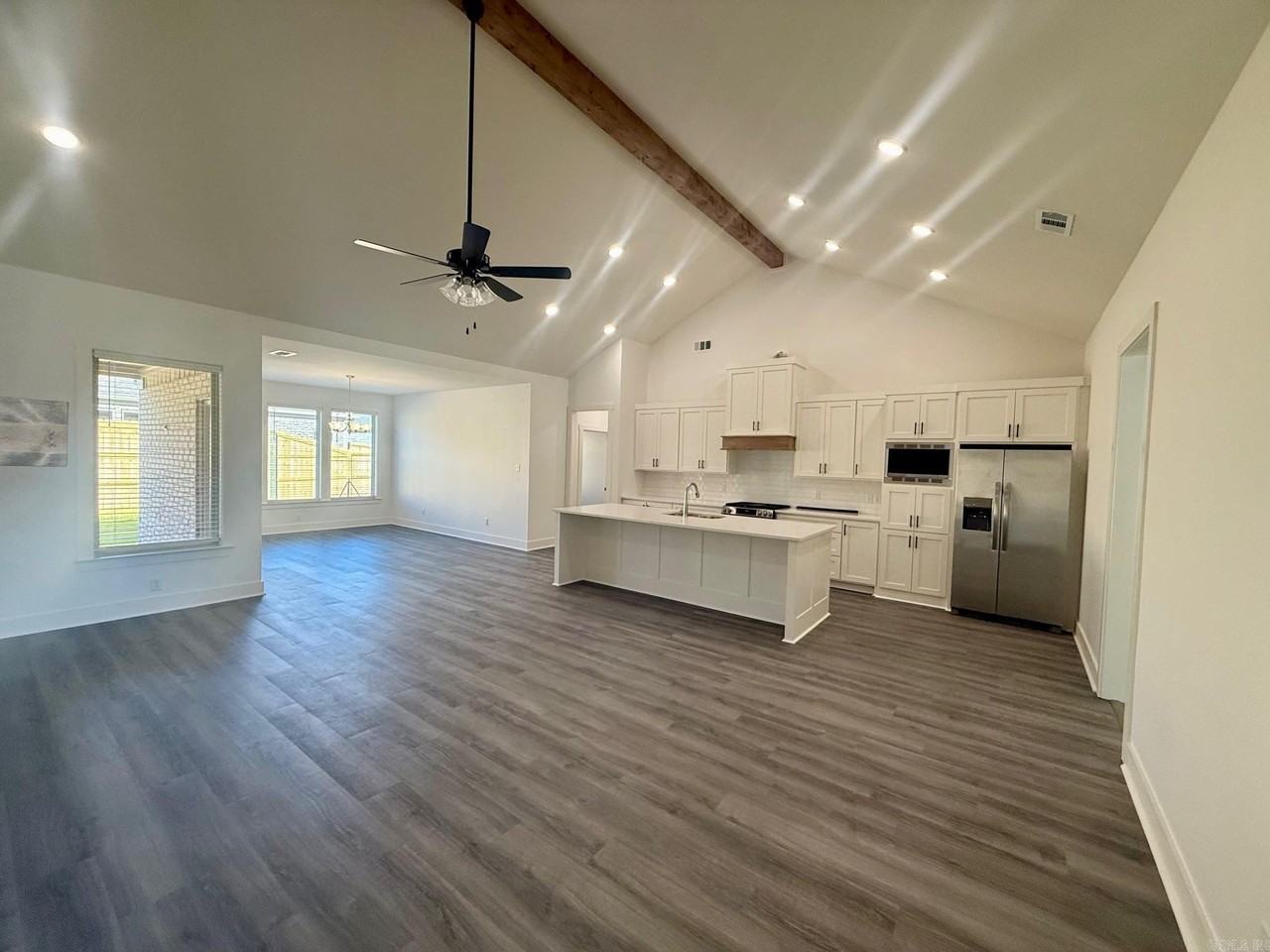 4005 Doler Cv - Photo 3 of 19