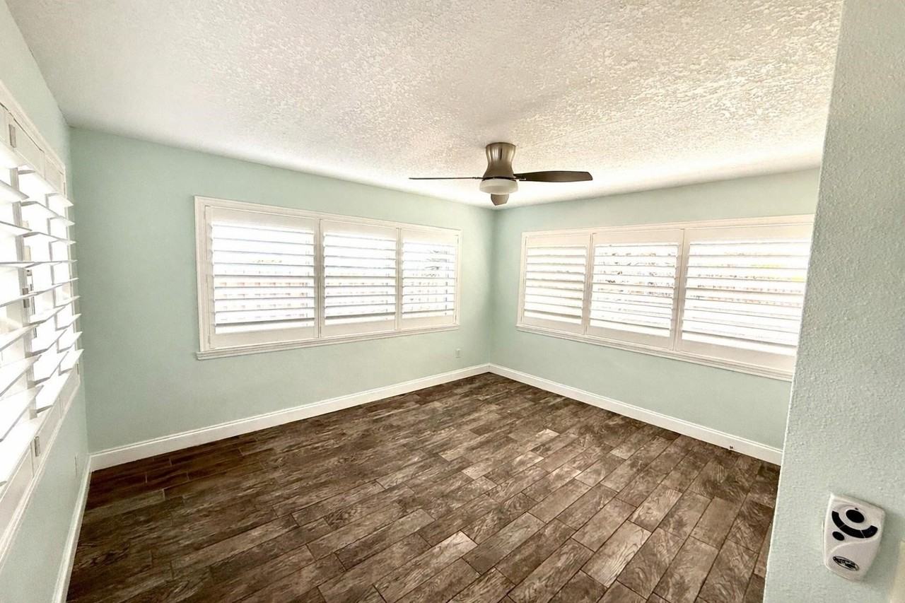 7 E ST A - Photo 5 of 17