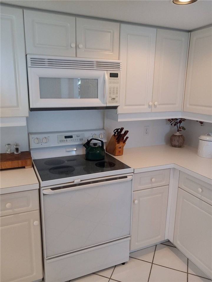 5051 N HIGHWAY A1A 7-6 - Photo 6 of 21