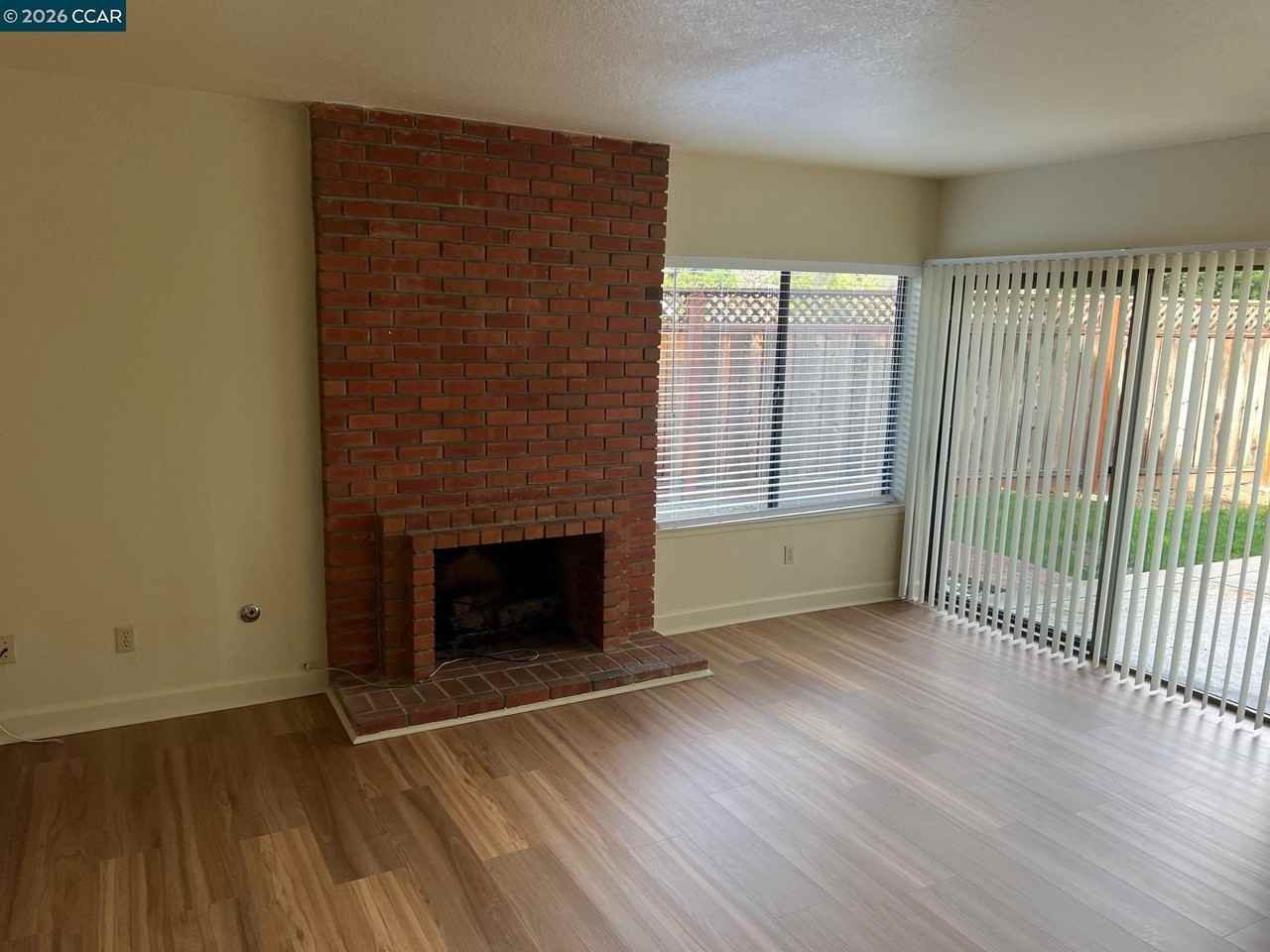 1262 Vailwood Dr - Photo 4 of 5