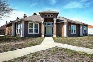 featured image of 15541 Finistere St