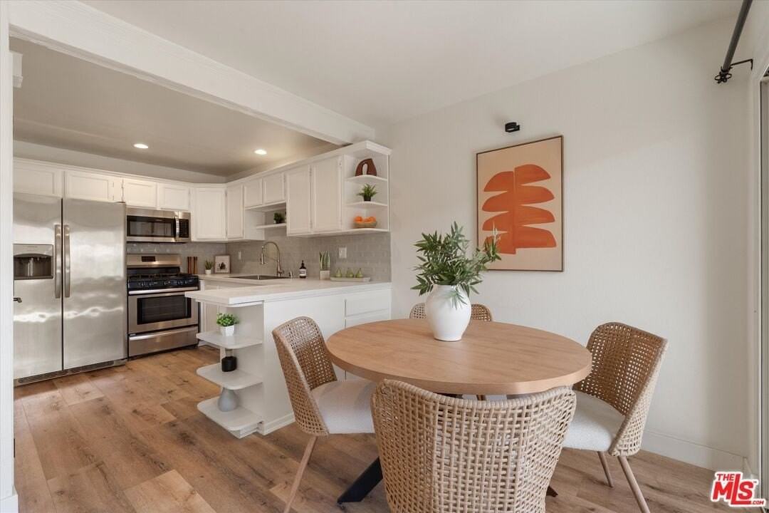 2516 Arizona Ave Apt 7 - Photo 7 of 29