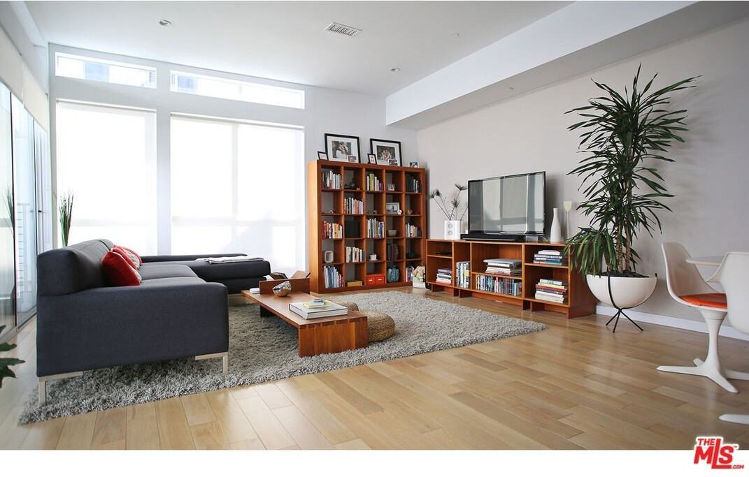 1211 N Garbo Ln - Photo 3 of 23