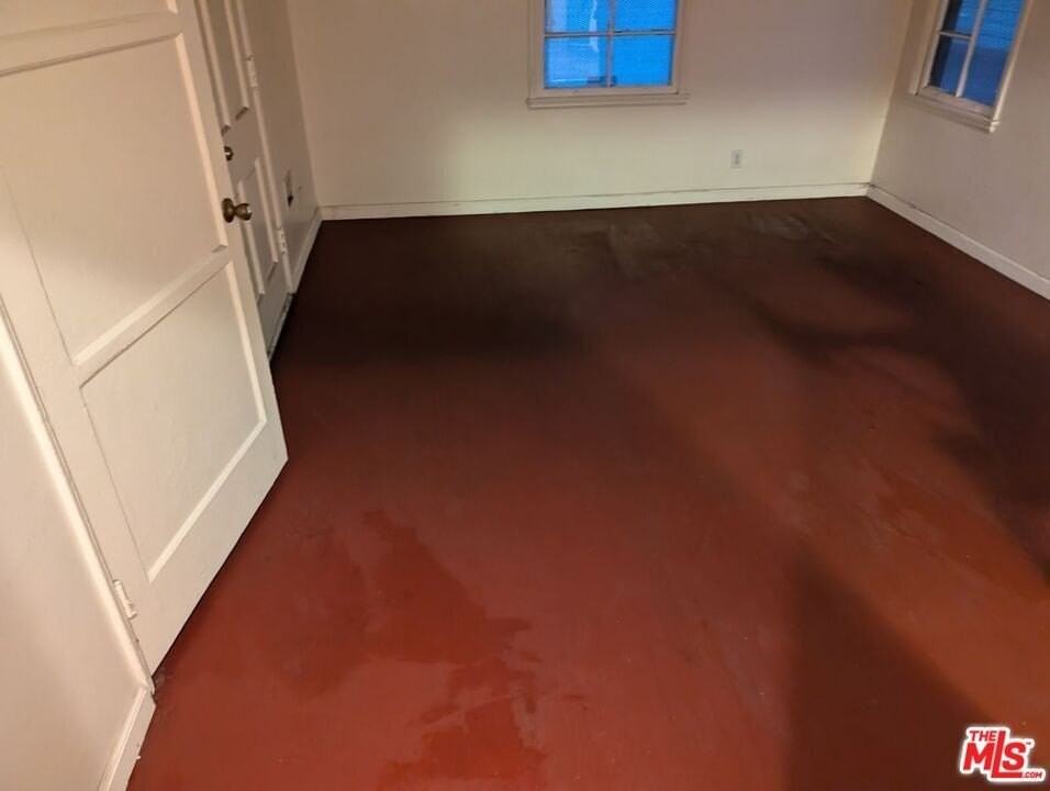 8472 S Main St Unit 8476 1/2 - Photo 2 of 11