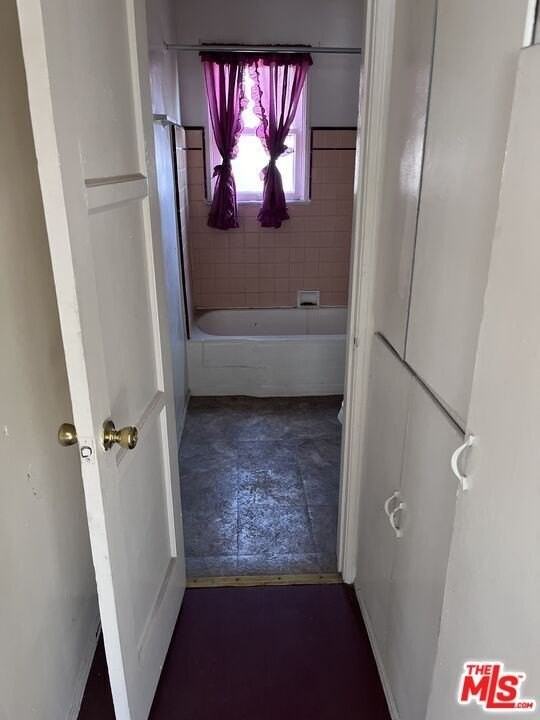 8472 S Main St Unit 8476 1/2 - Photo 5 of 11